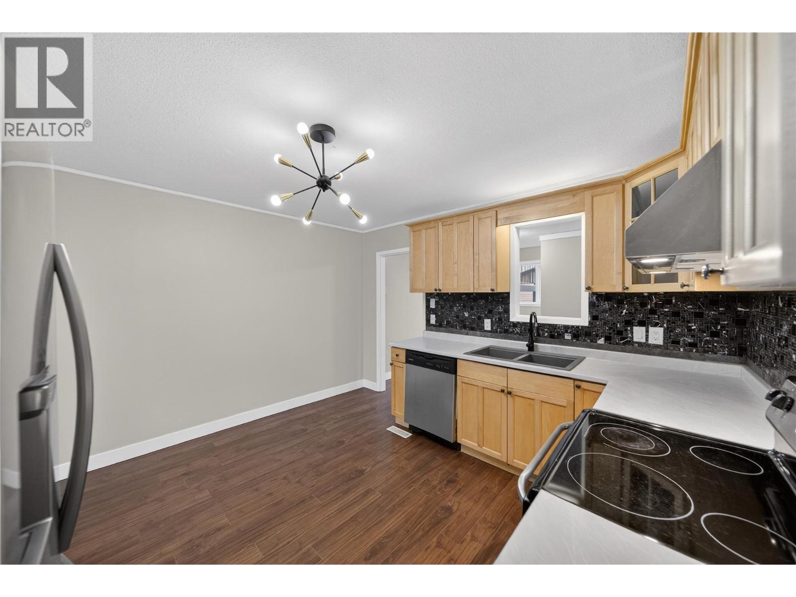 1153 Lethbridge Avenue, Kamloops