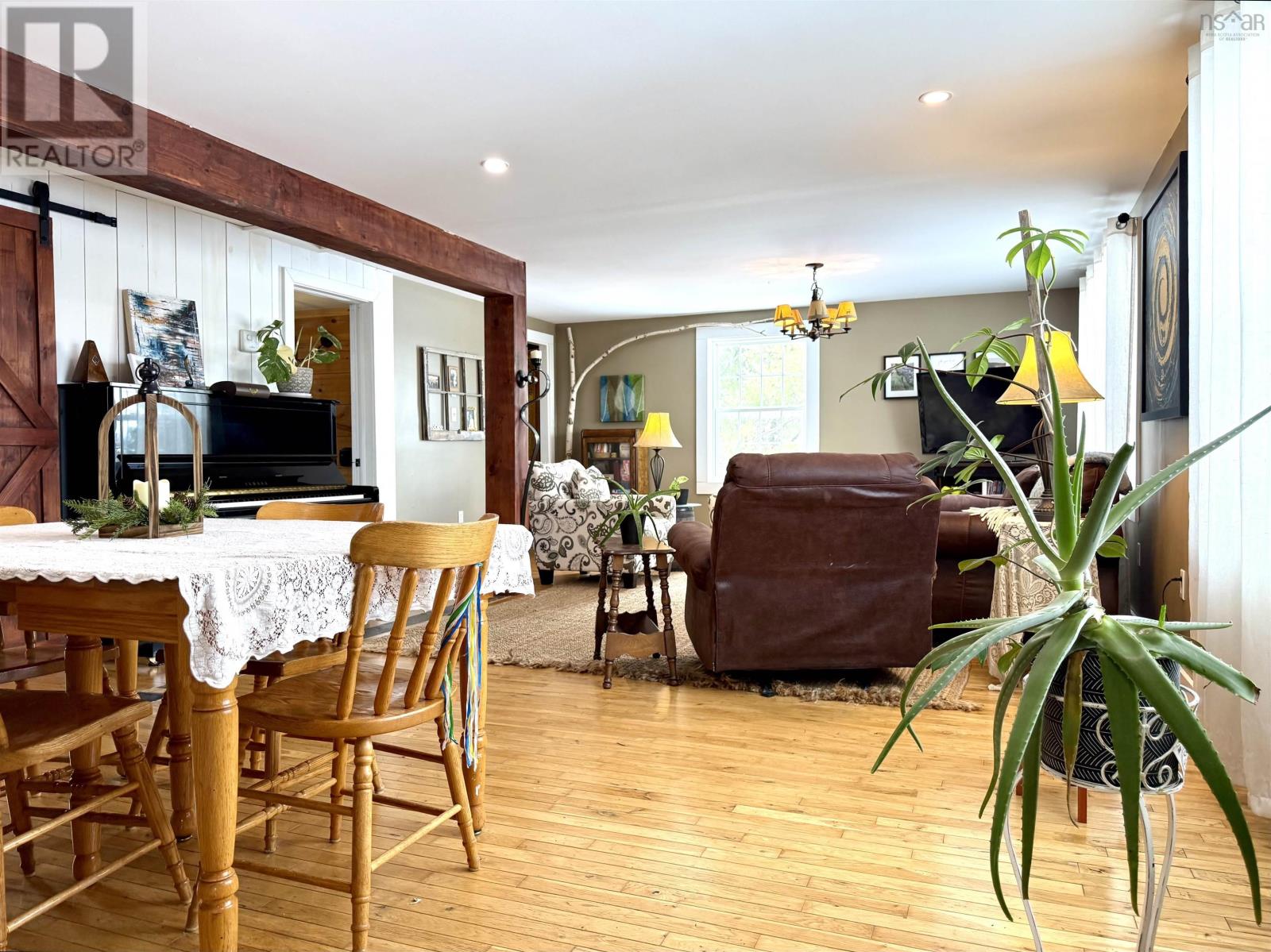 Property 24 of 50 of 765 Green Road