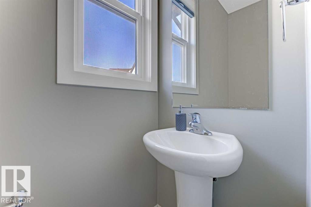 #92 16903 68 ST NW - 11