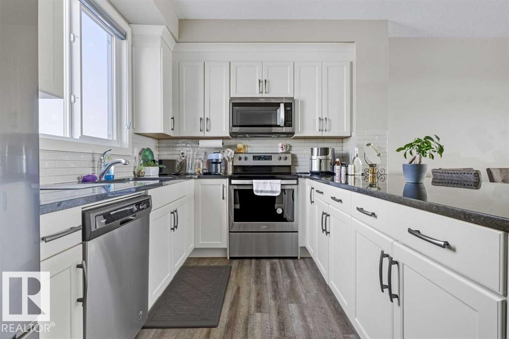 #92 16903 68 ST NW - 14