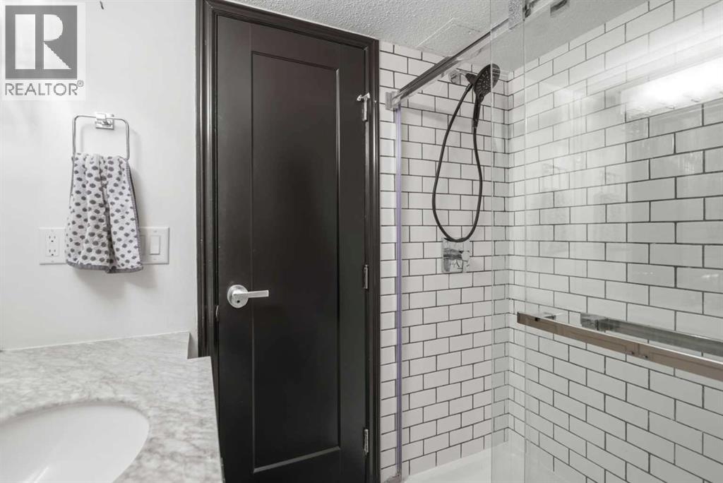 Single Family House for Sale in    Avenue SW Beltline Calgary 