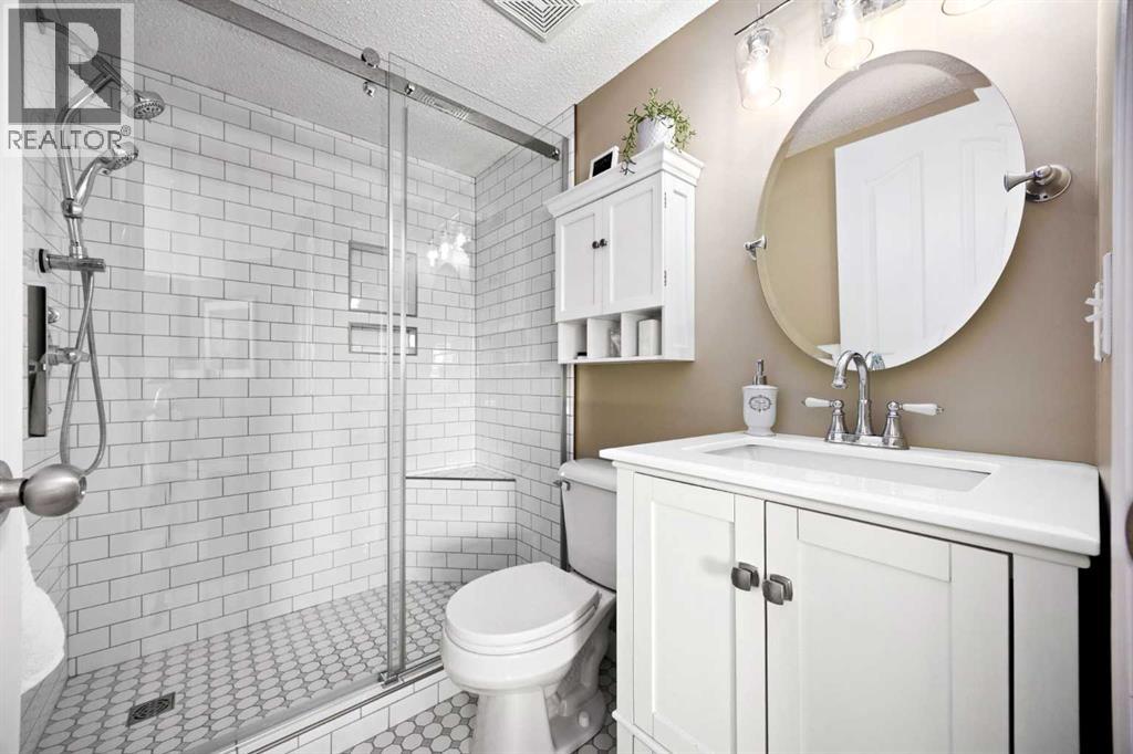 505 Railway Street West, Cochrane