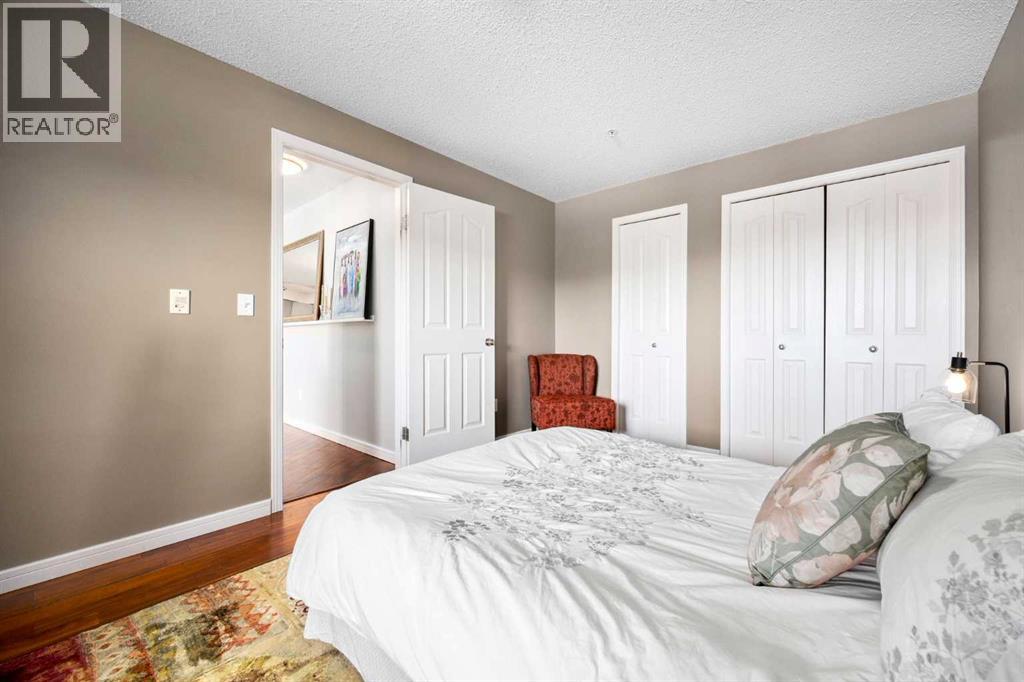 505 Railway Street West, Cochrane