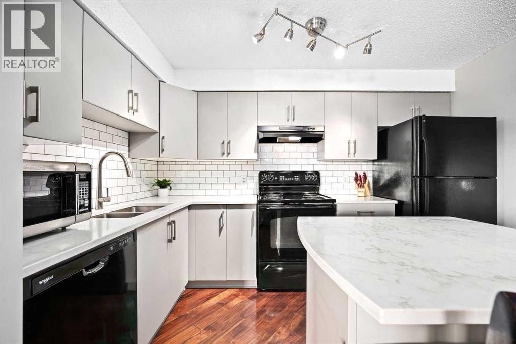 505 Railway Street West, Cochrane