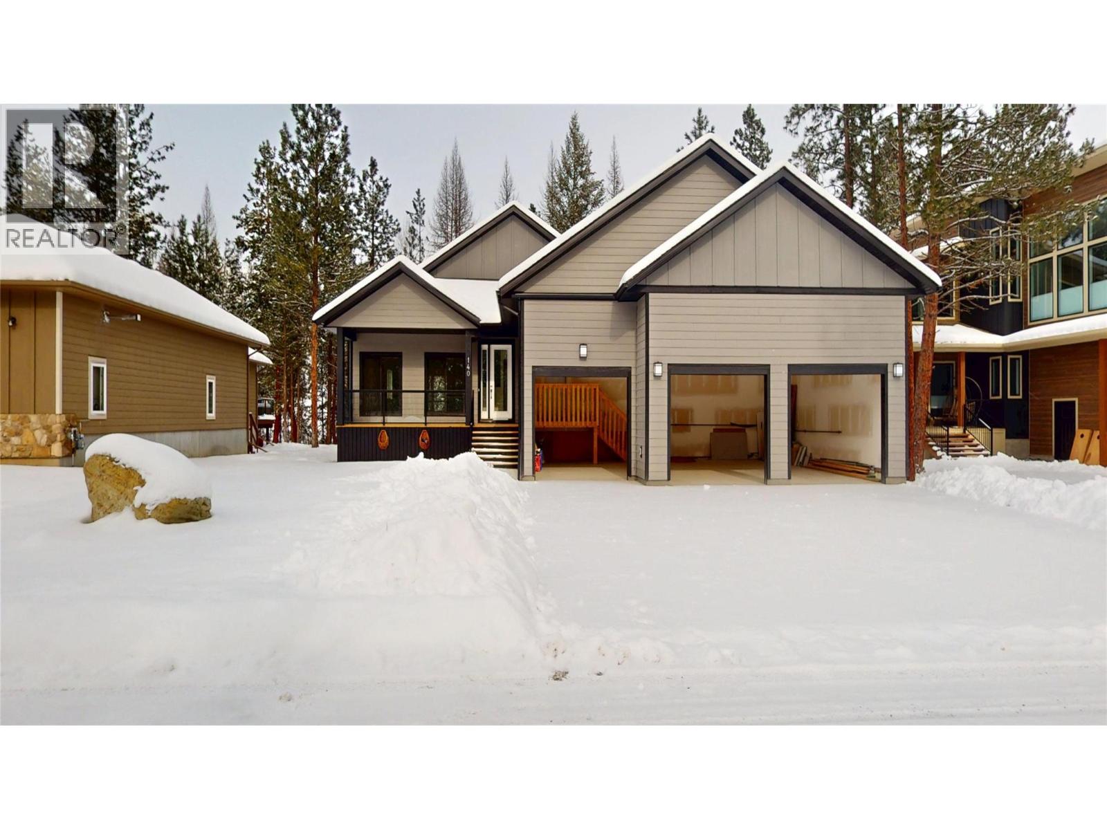 140 River Drive, Cranbrook