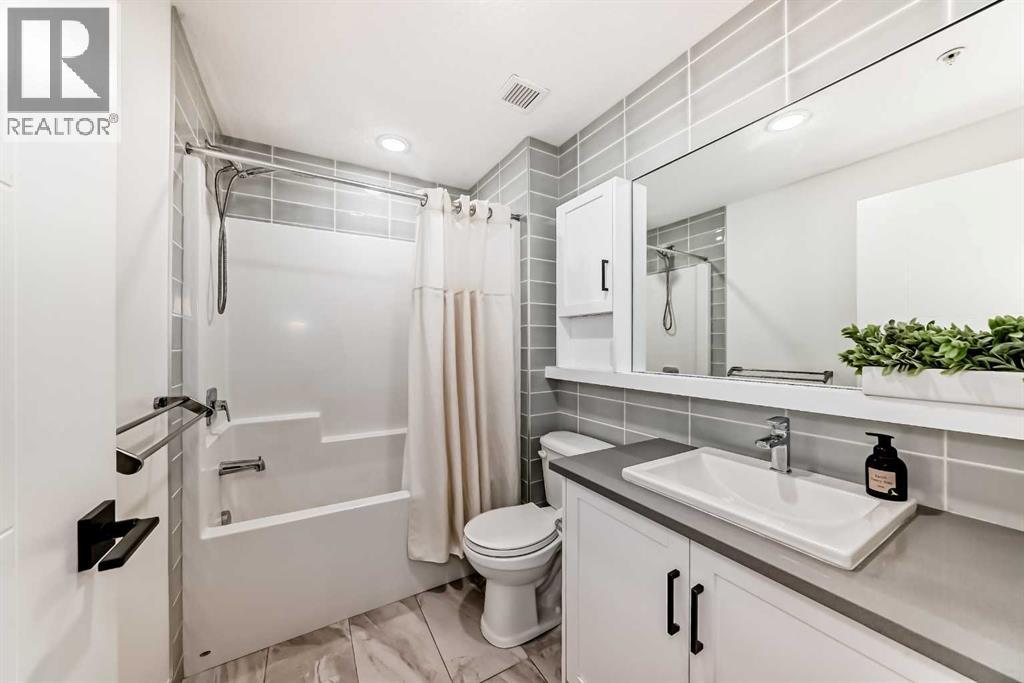 Single Family House for Sale in   University Avenue NW University District Calgary 