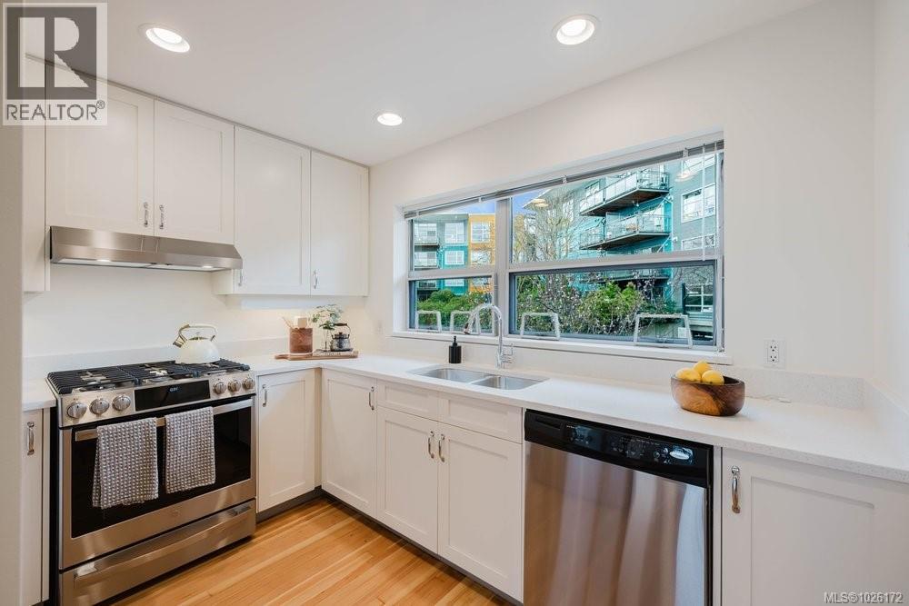 11 864 Central Spur Road, Victoria