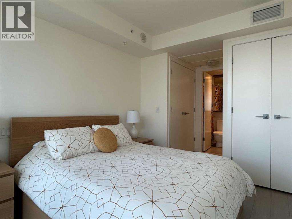 Single Family House for Sale in   Waterfront Mews SW Chinatown Calgary 