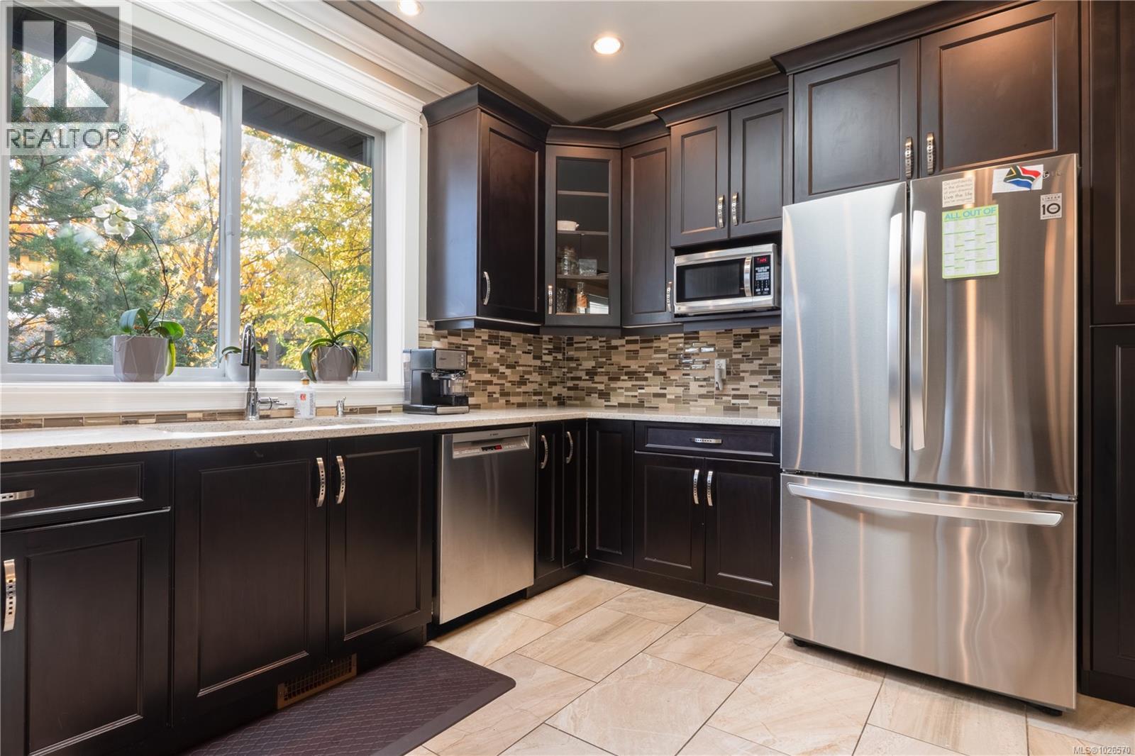  762 EGRET Close, Langford