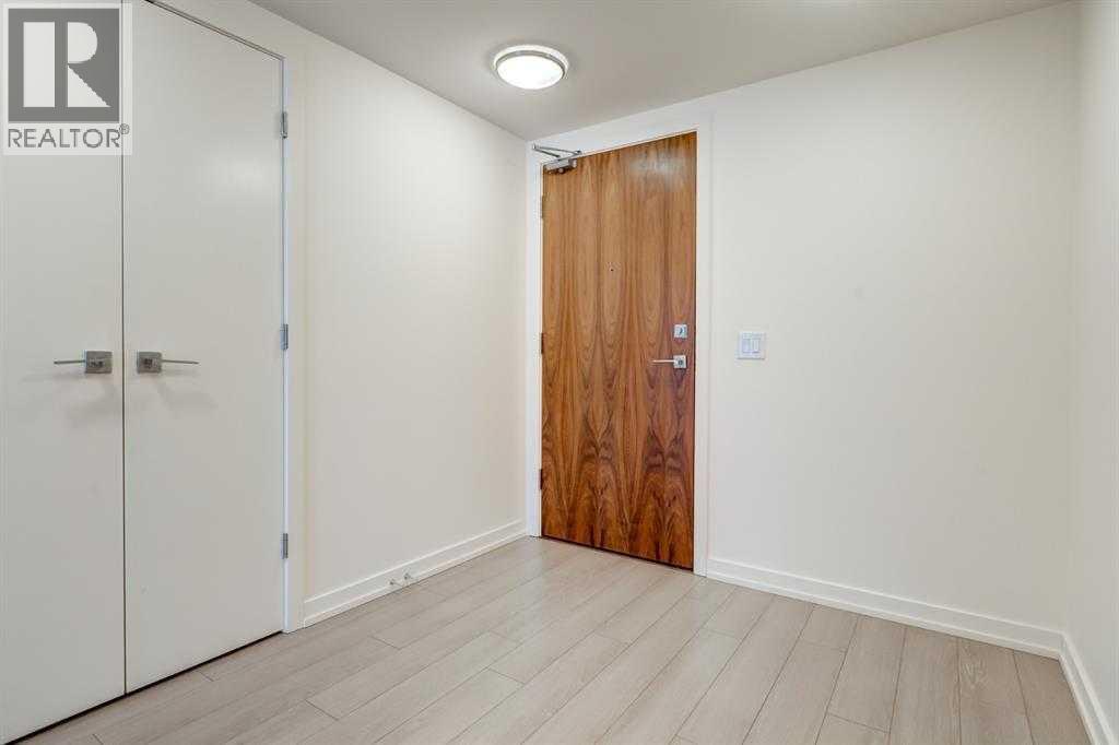 Single Family House for Sale in   Waterfront Mews SW Chinatown Calgary 