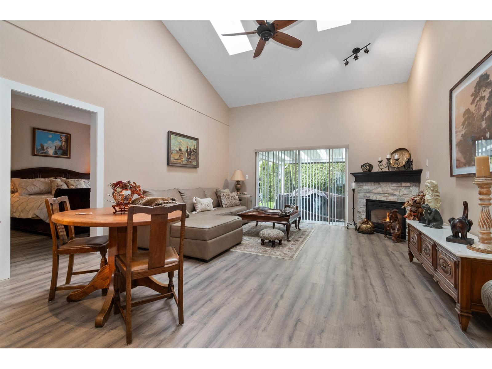 39 730 MCCOMBS DRIVE, Harrison Hot Springs, Harrison Hot Springs