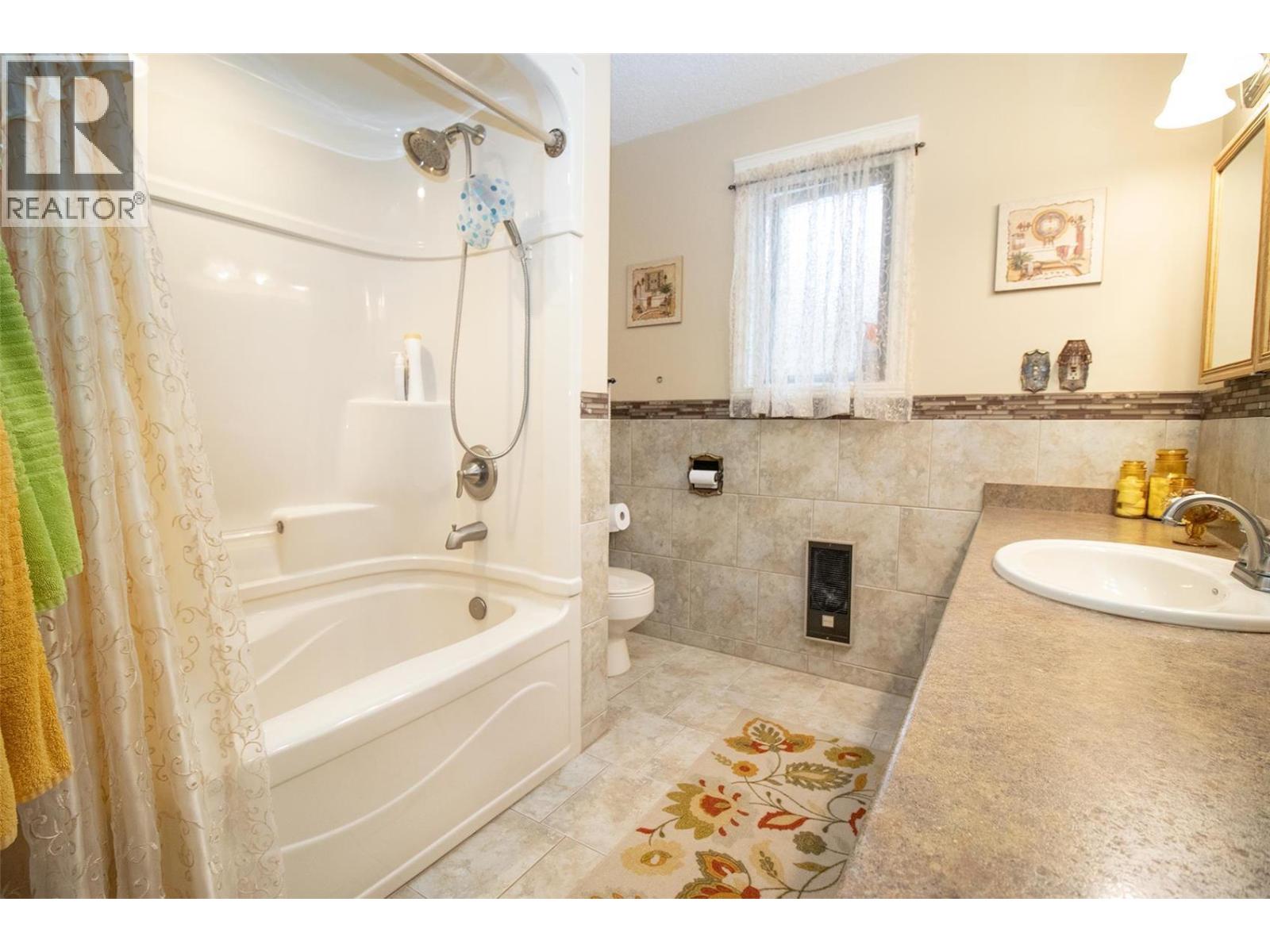  1542 Belgo Road, Kelowna