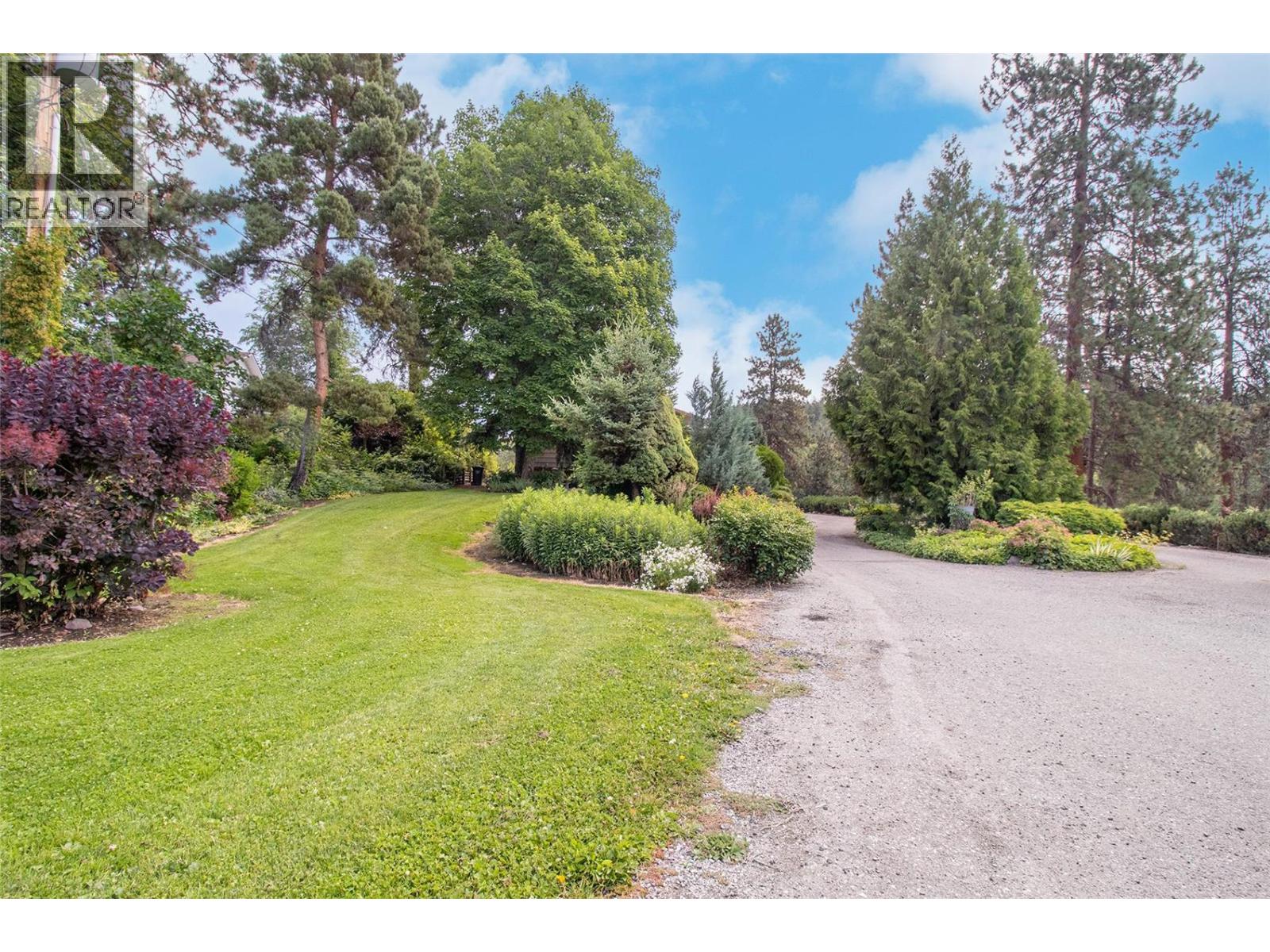  1542 Belgo Road, Kelowna