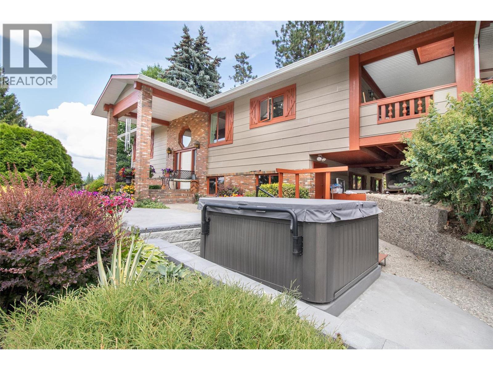  1542 Belgo Road, Kelowna