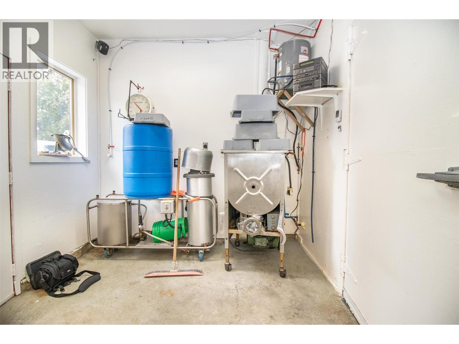  1542 Belgo Road, Kelowna