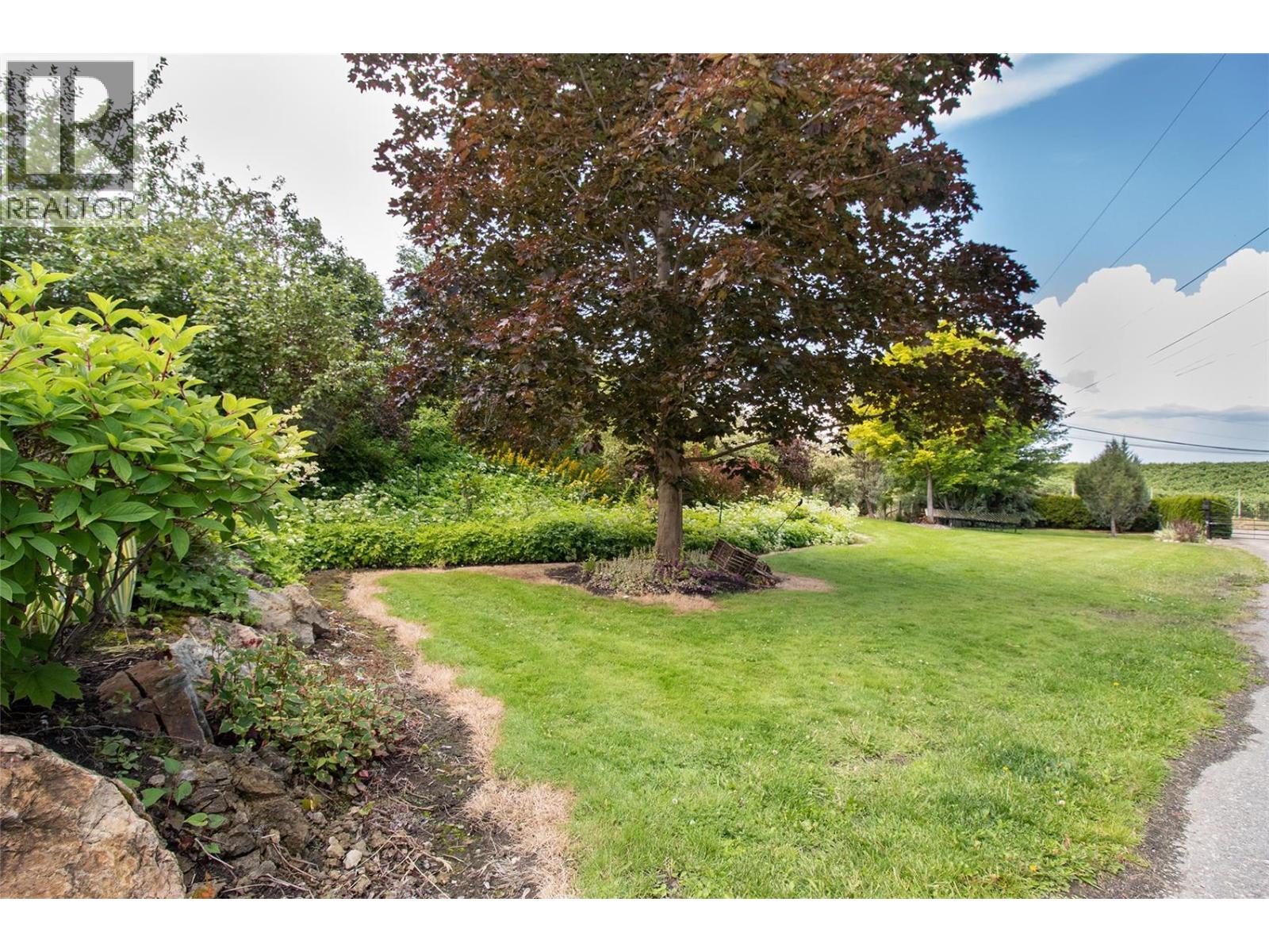  1542 Belgo Road, Kelowna