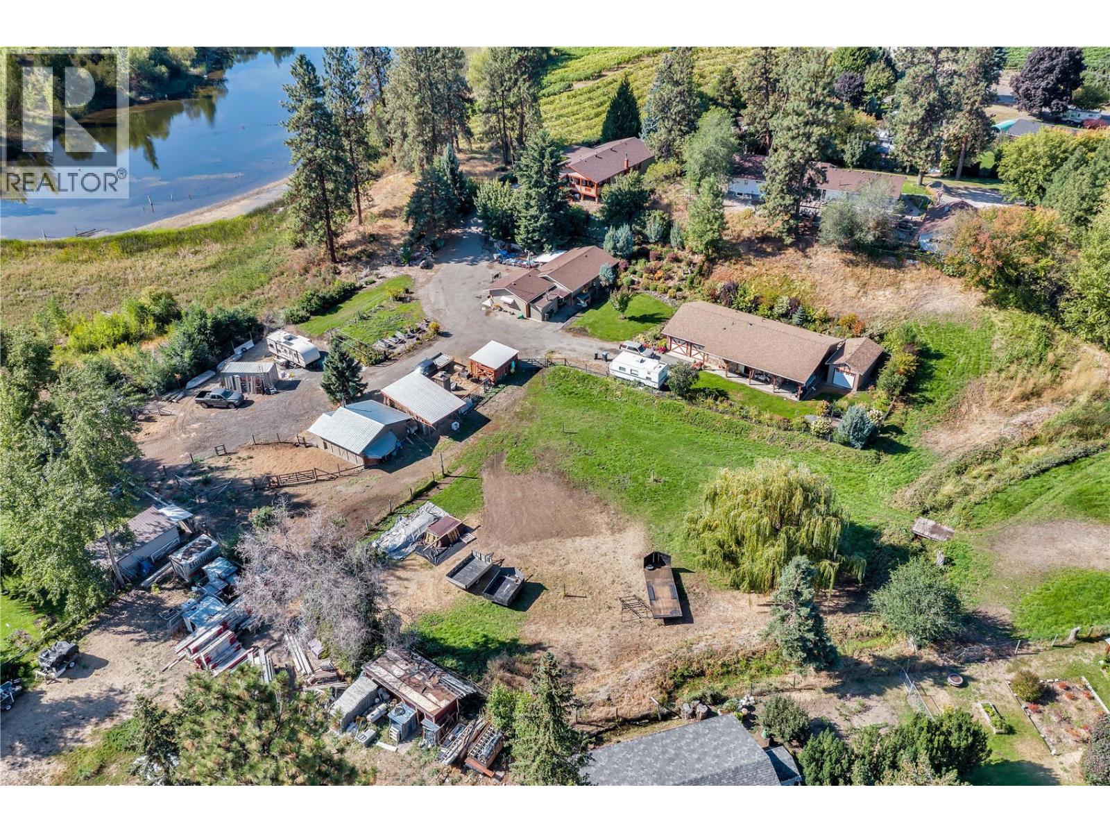  1542 Belgo Road, Kelowna