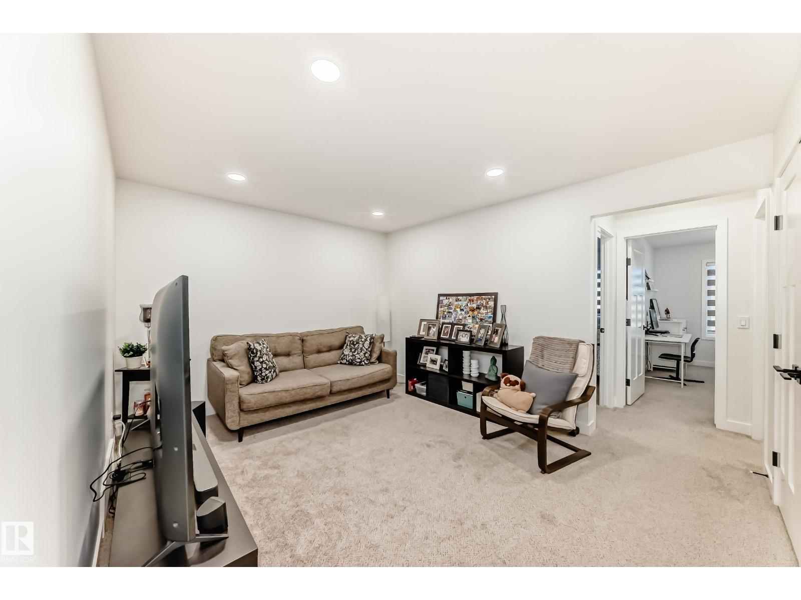 3569 Erlanger Link NW - 55