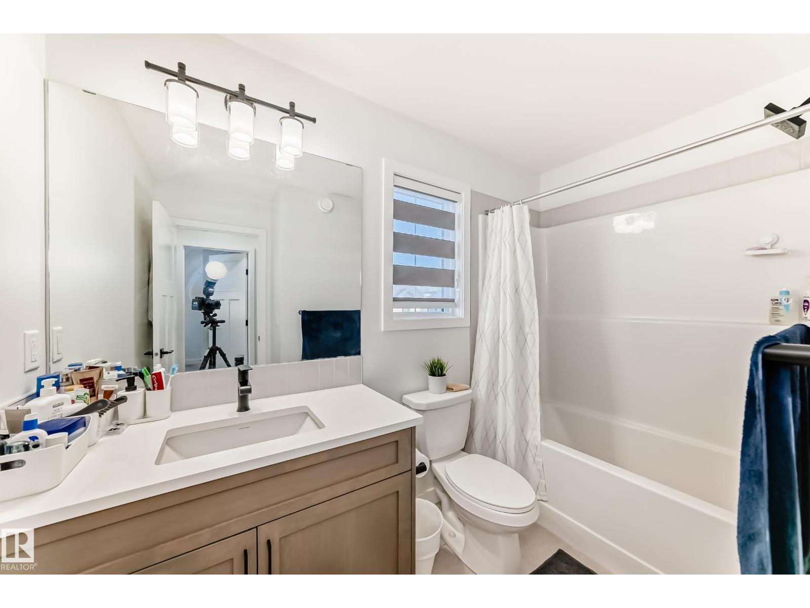 3569 Erlanger Link NW - 53