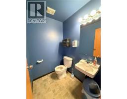 102 North Railway Street W, Warman, SK S0K4S0 Photo 7