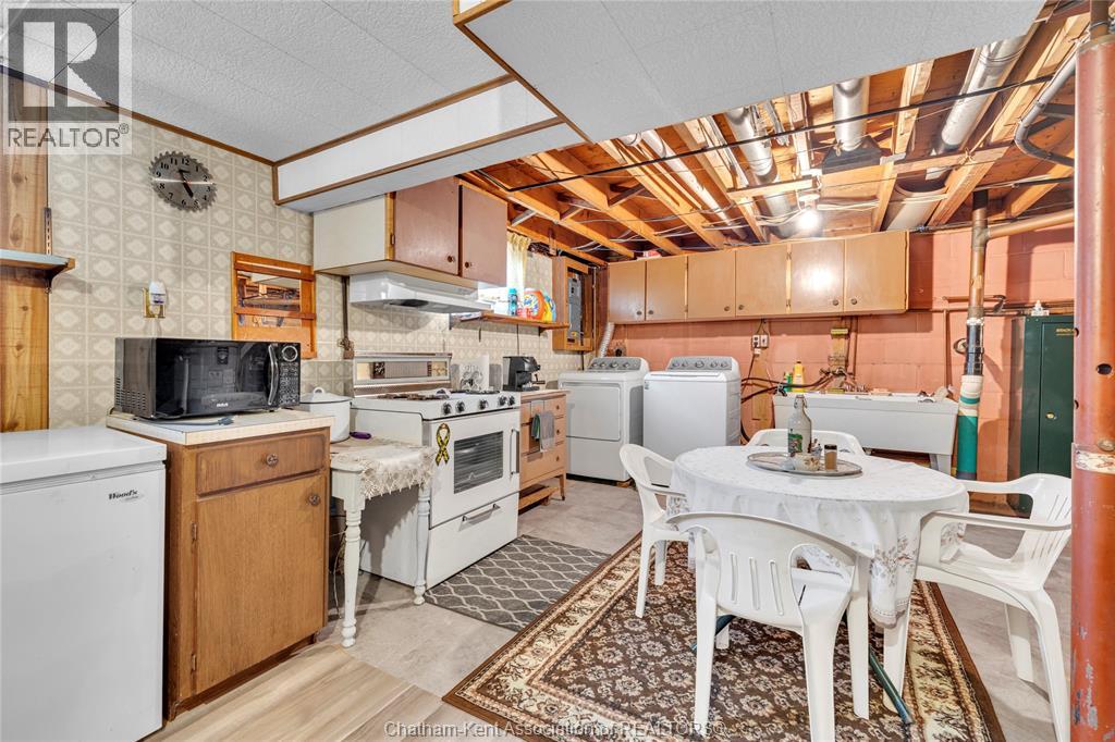 20 ROMNEY ROAD - 36