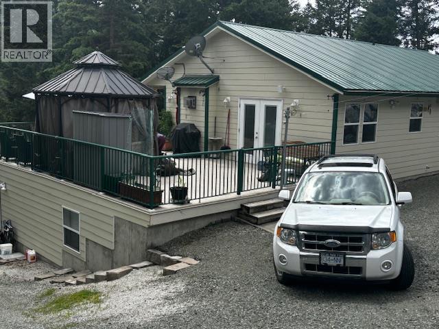 2297 Loon Lake Road, Loon Lake