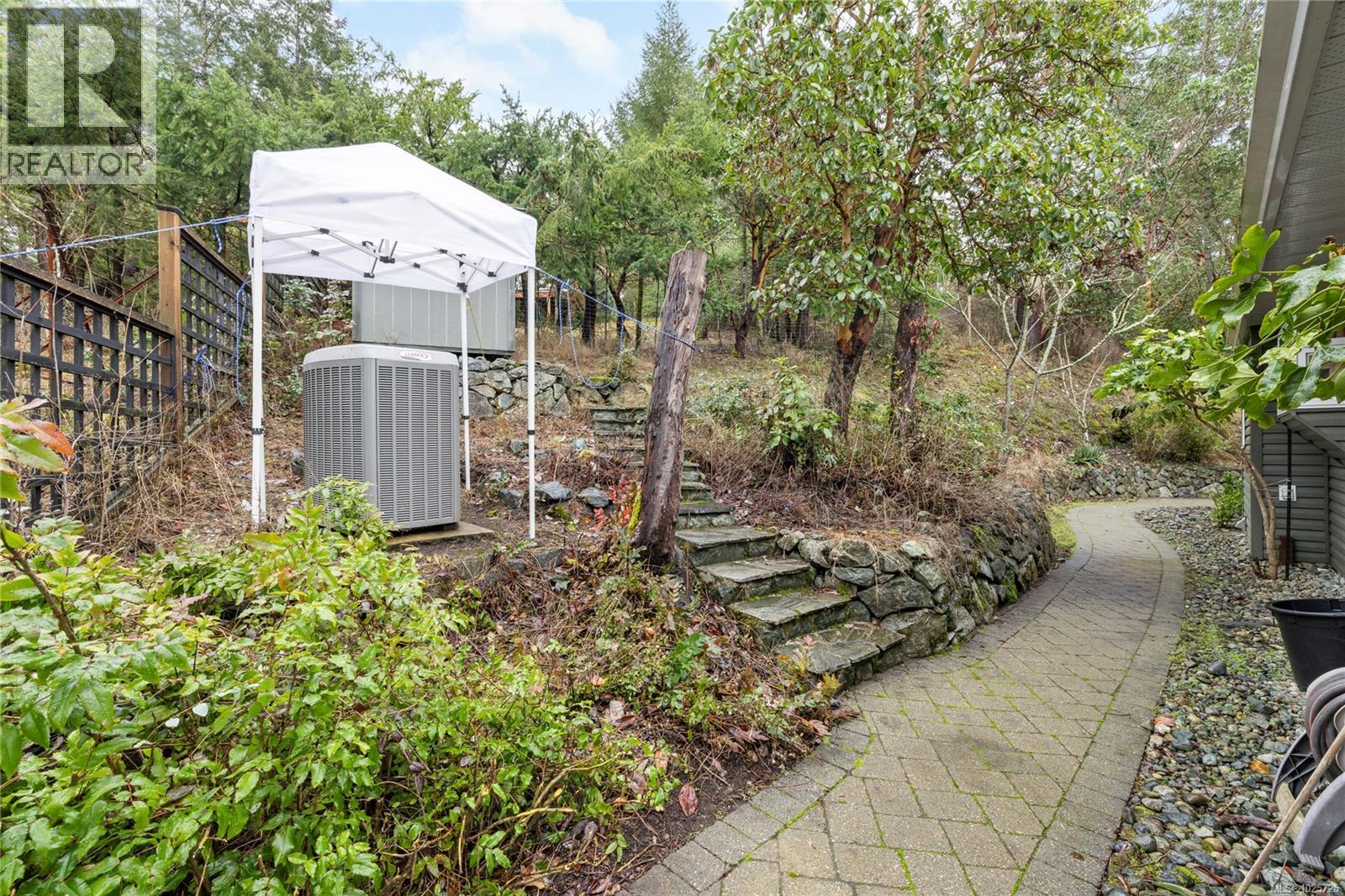 1158 Kathleen Dr, Duncan