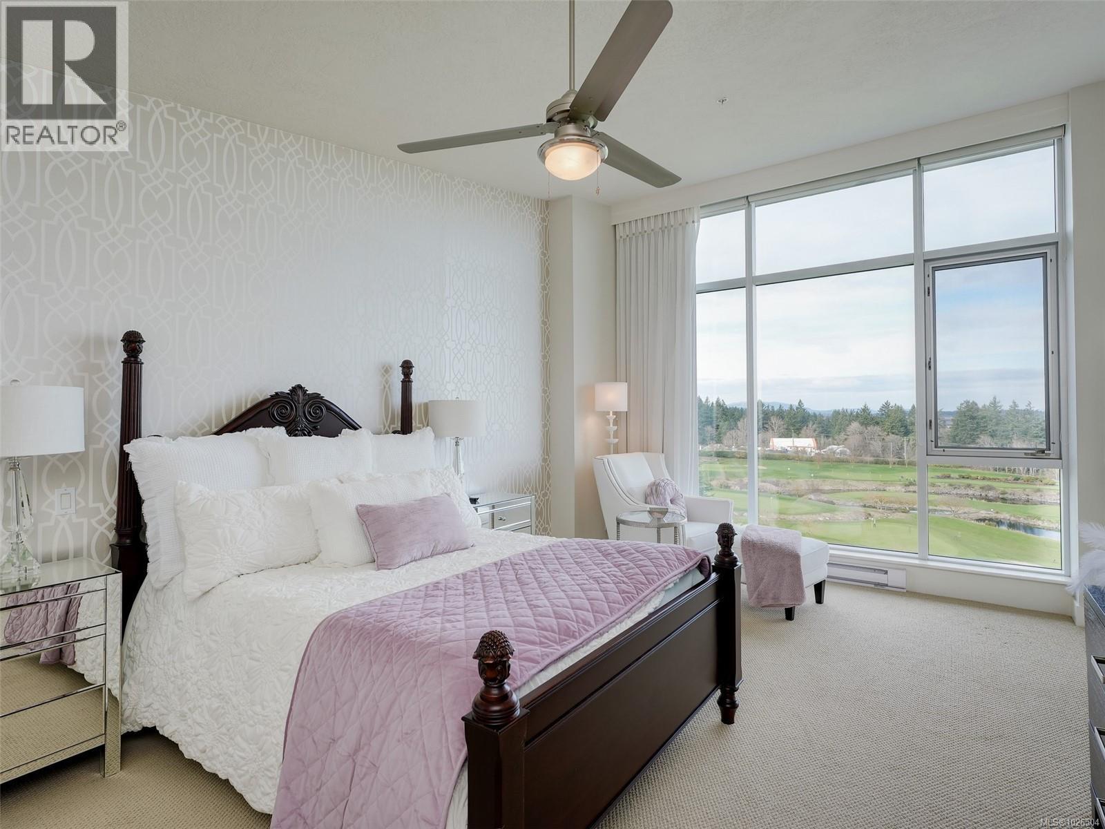 604 5332 Sayward Hill Cres, Saanich