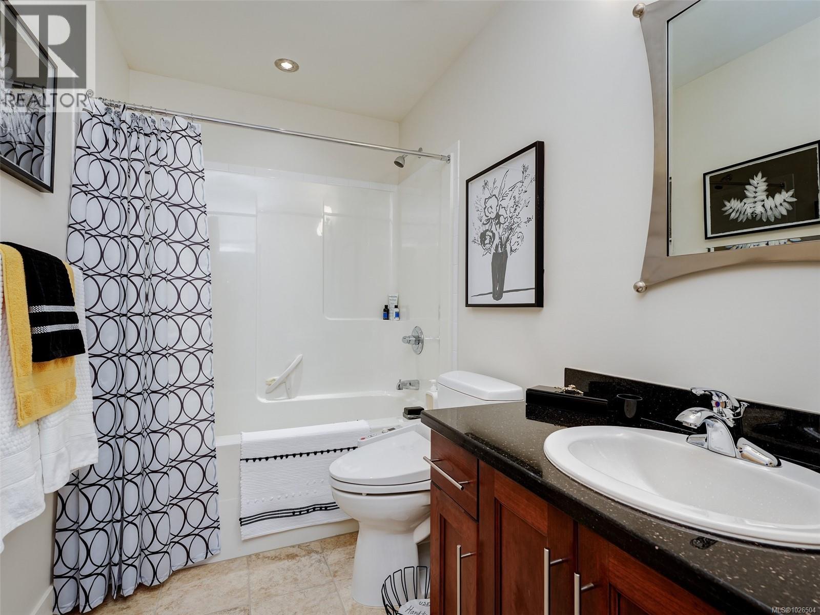 604 5332 Sayward Hill Cres, Saanich