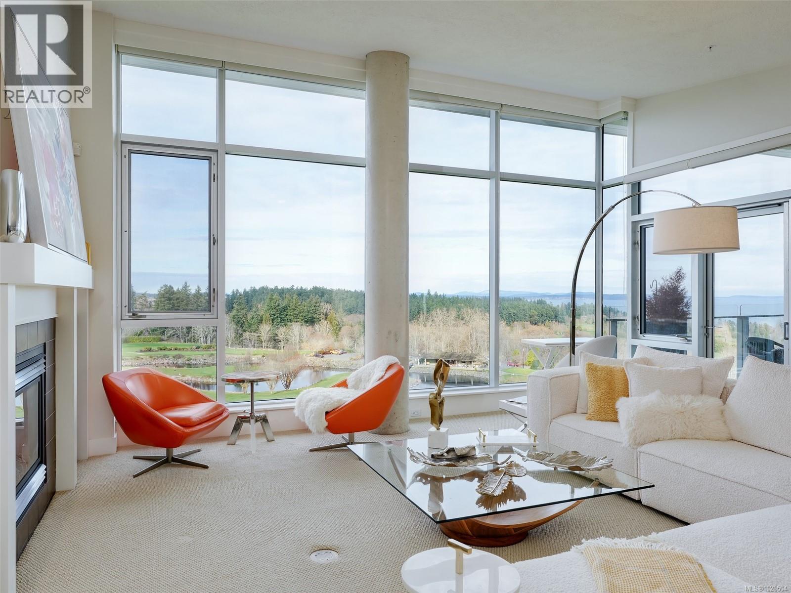 604 5332 Sayward Hill Cres, Saanich