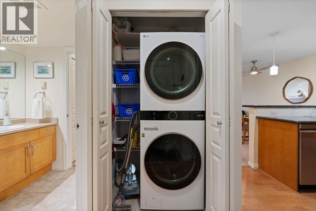 308 333 E 1ST STREET, North Vancouver