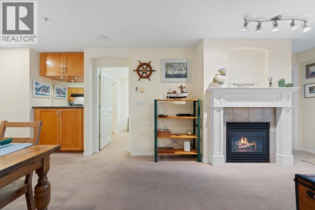 308 333 E 1ST STREET, North Vancouver