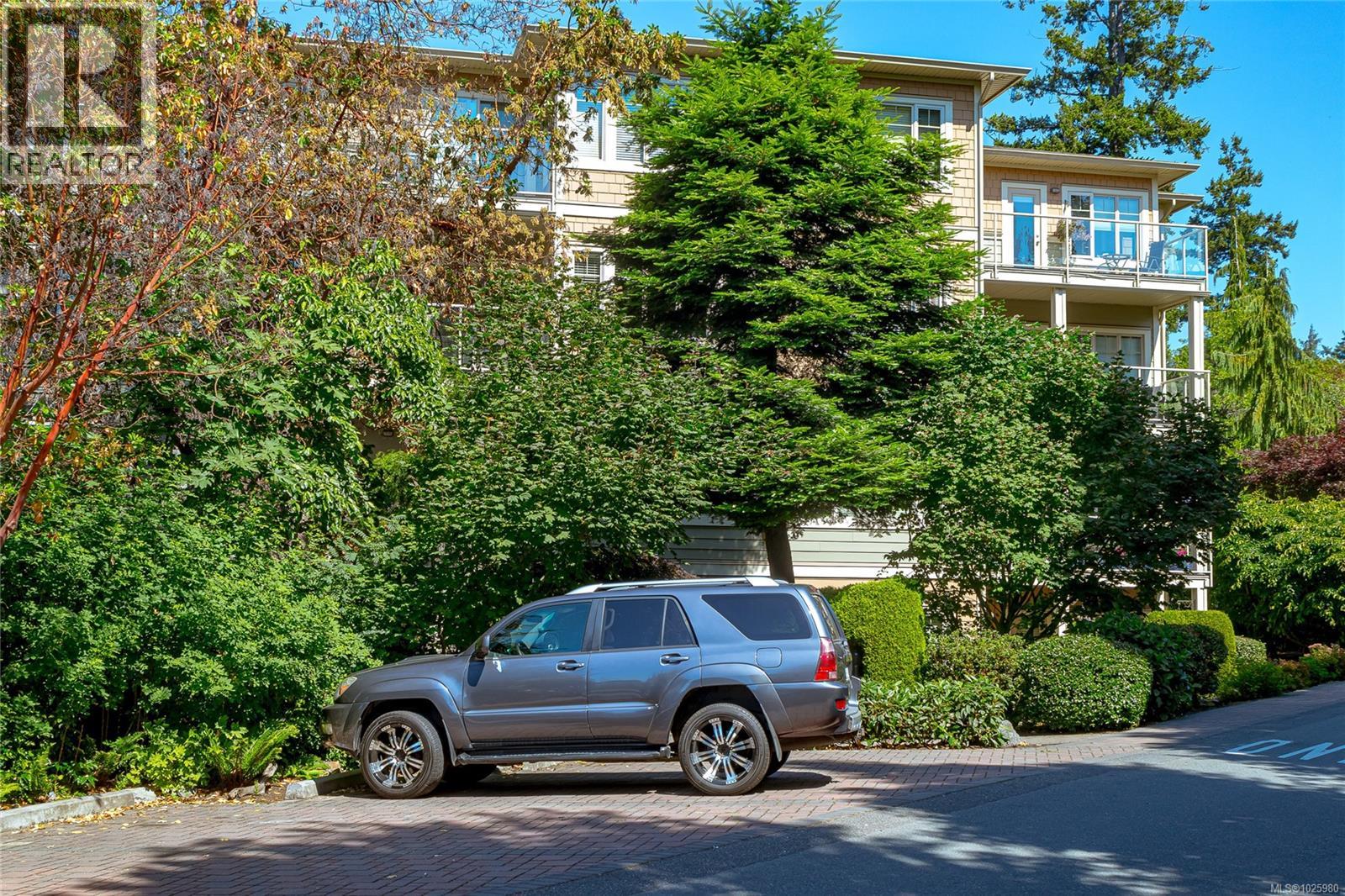 209 125 Aldersmith Pl - Photo 2 of 43, View Royal, British Columbia
