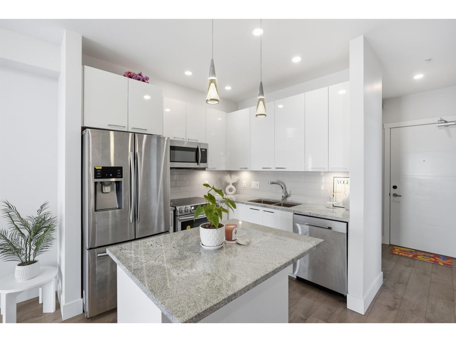 310 20175 53 AVENUE, Langley