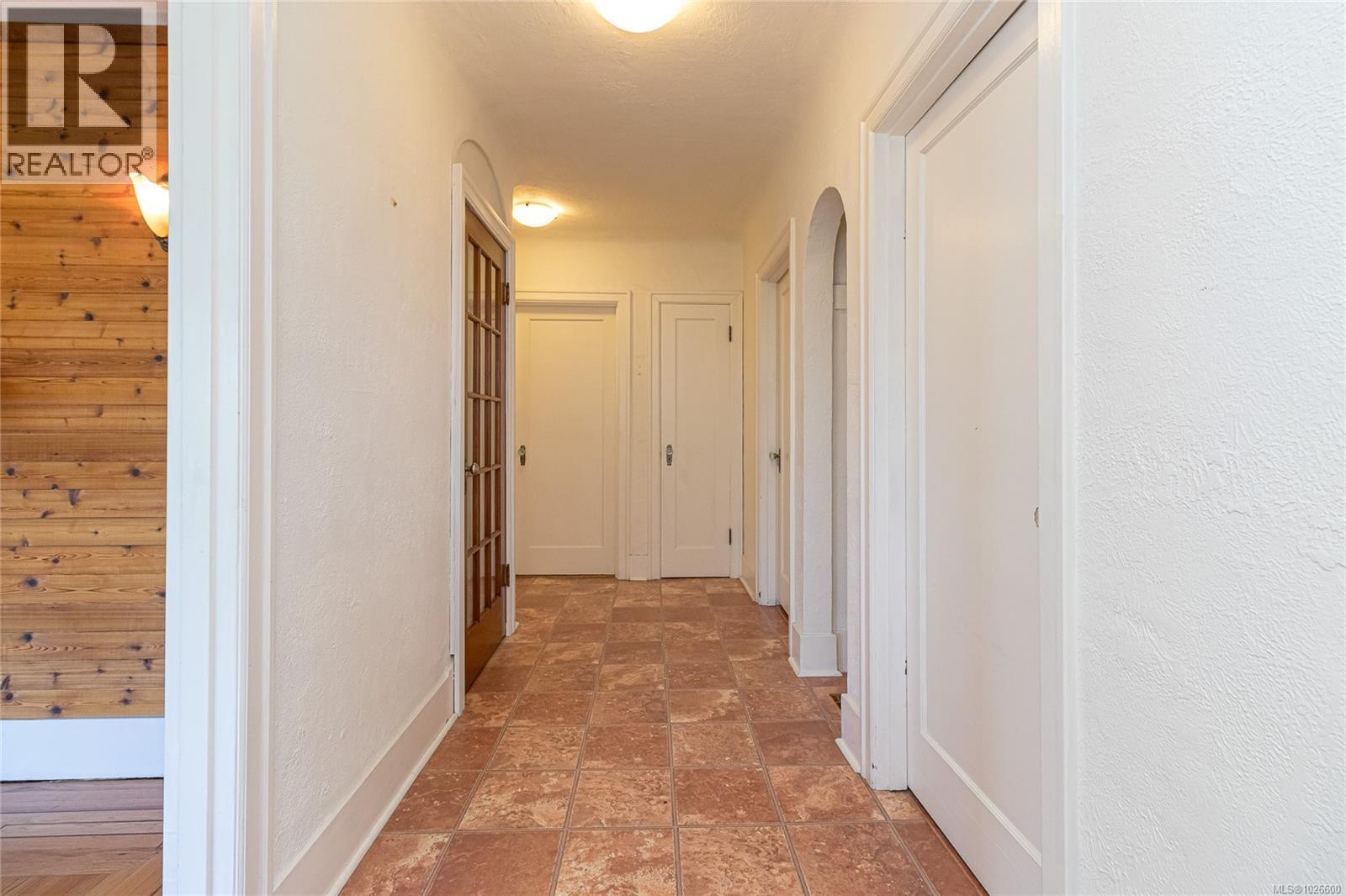 690 Dallas Rd, Victoria