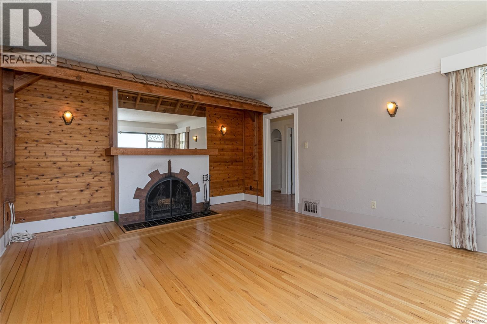 690 Dallas Rd, Victoria