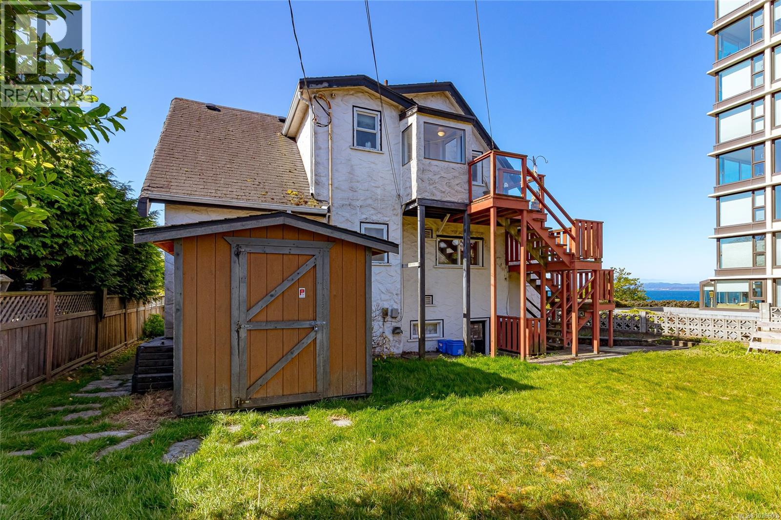 690 Dallas Rd, Victoria