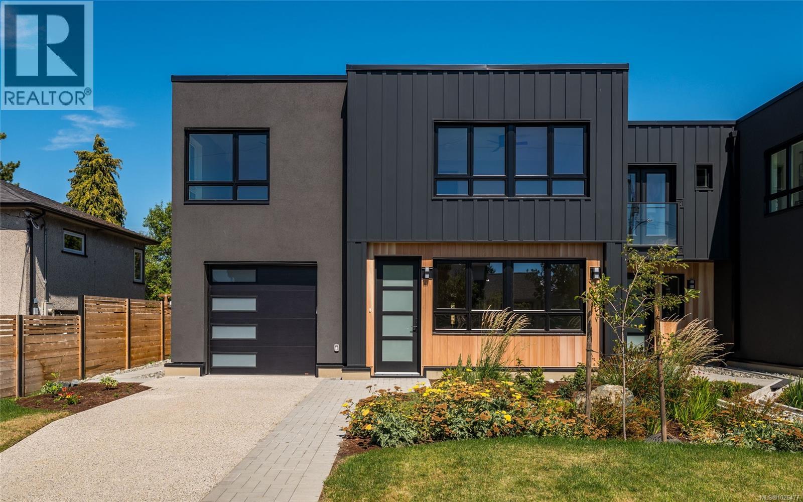  1968 Kings Road, Saanich