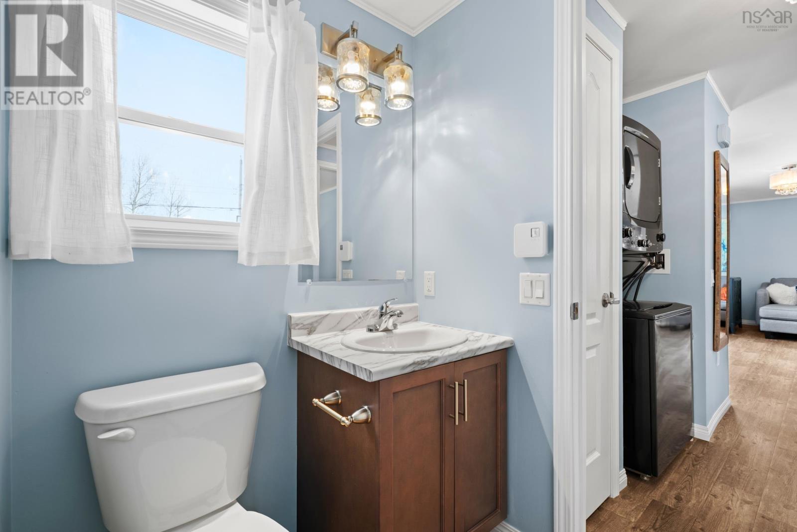 Property 22 of 35 of 73 Denise Drive