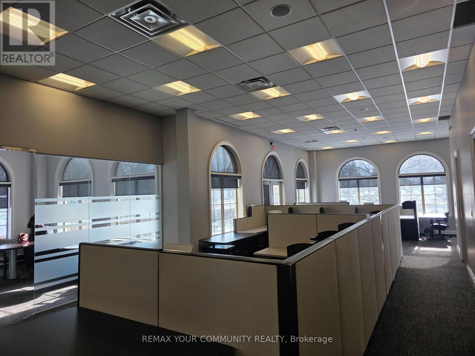 1525 Cornwall Unit 26-27 photo 3