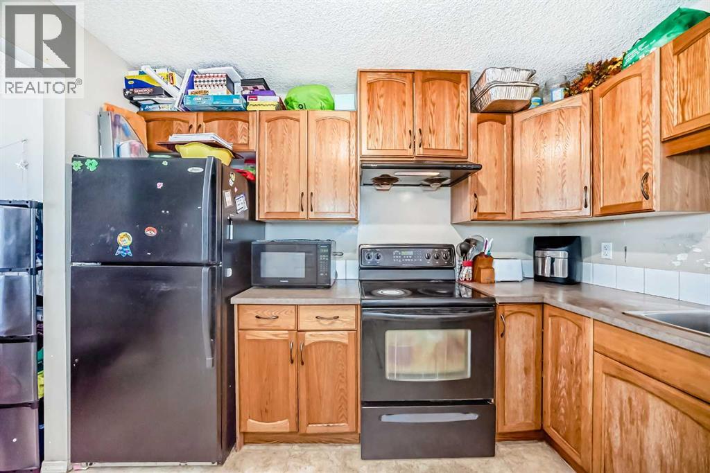 Single Family House for Sale in  Saddlebrook Point NE Saddle Ridge Calgary 