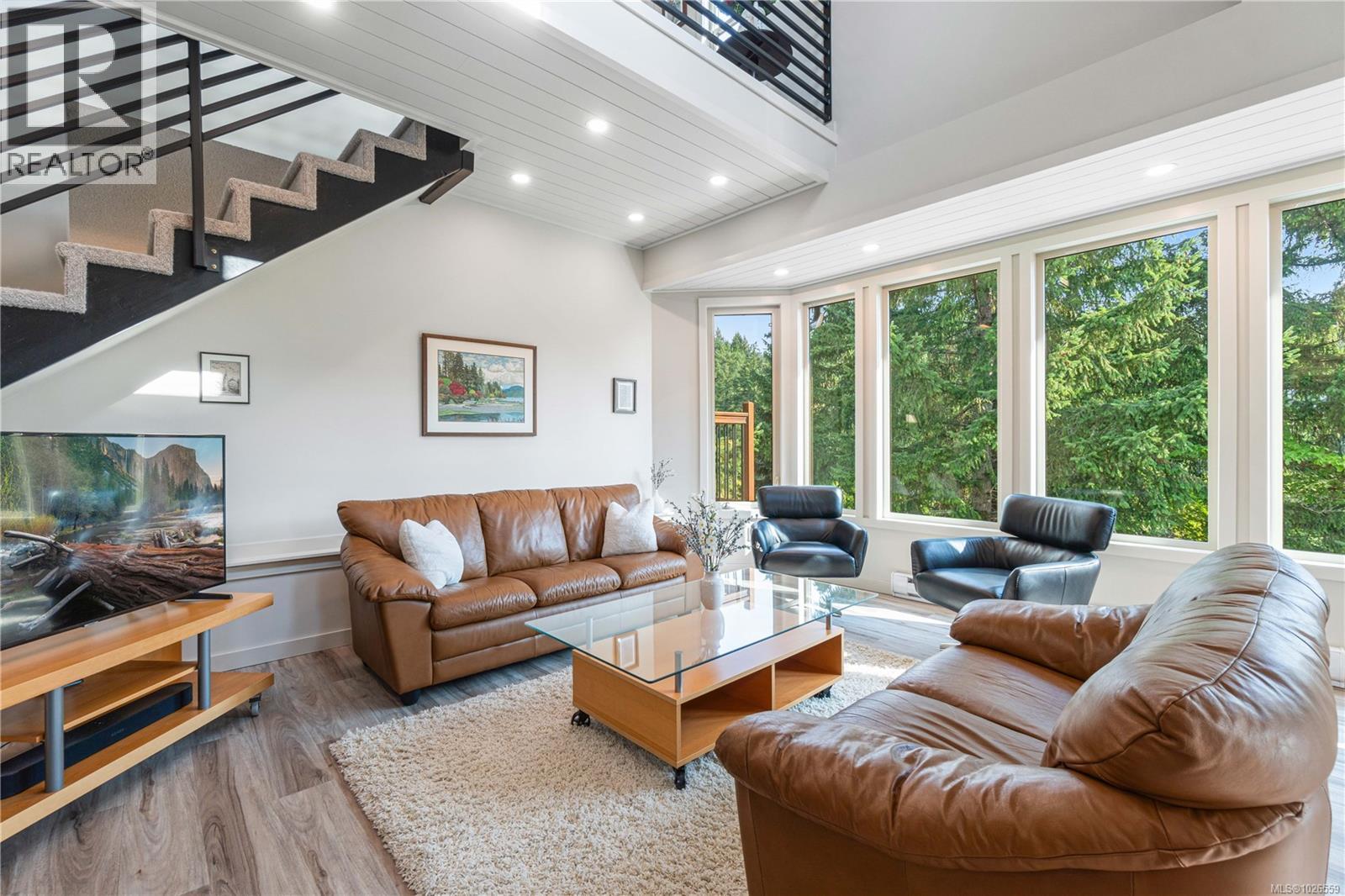 3132 Robin Hood Dr, Nanaimo