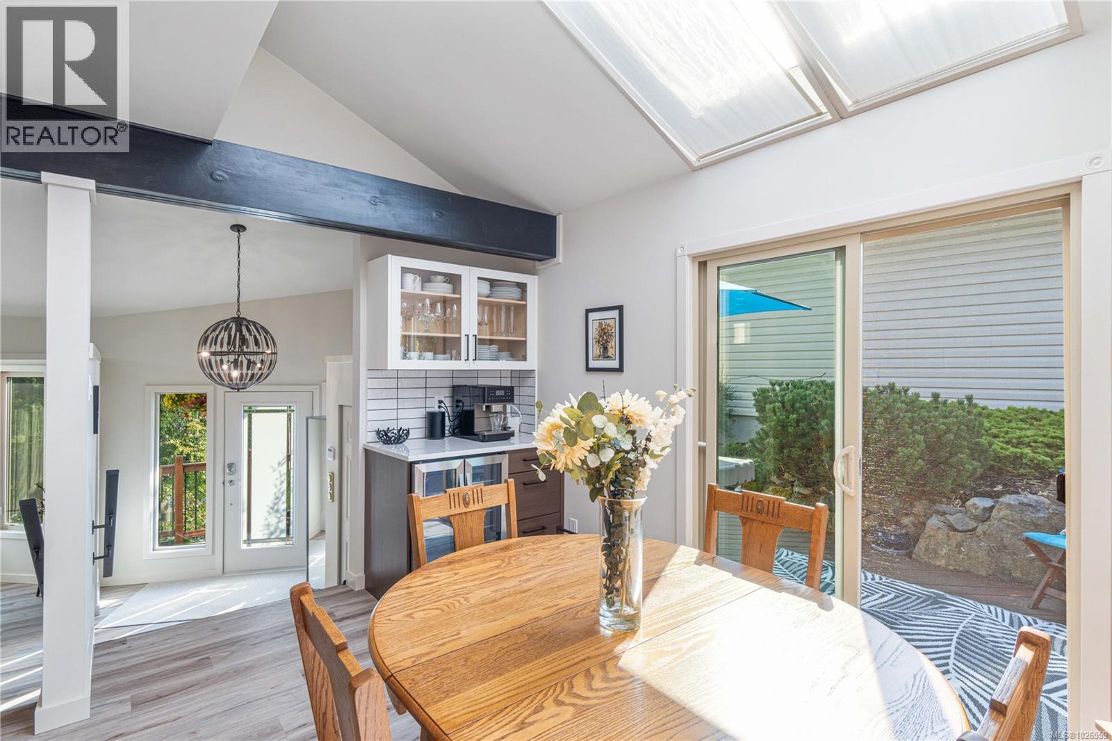 3132 Robin Hood Dr, Nanaimo