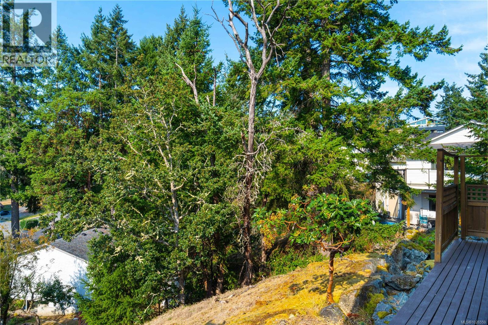 3132 Robin Hood Dr, Nanaimo