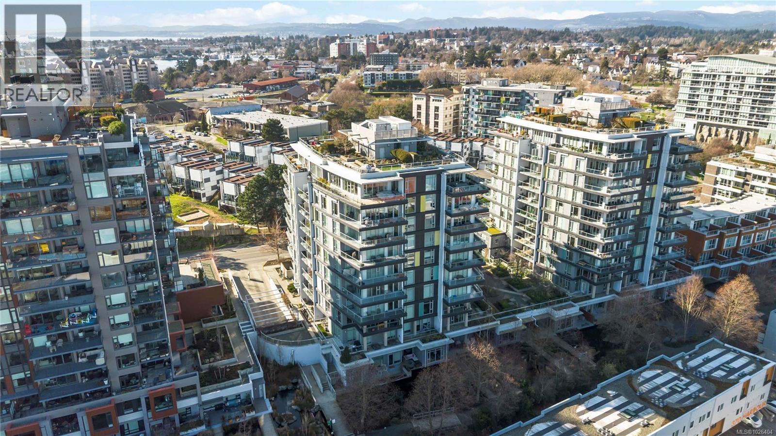 901 373 Tyee Road, Victoria