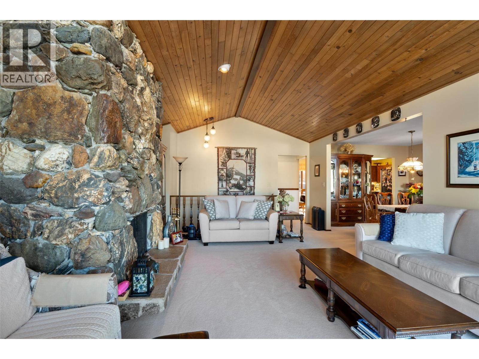 235 ROBSON Drive, Kamloops