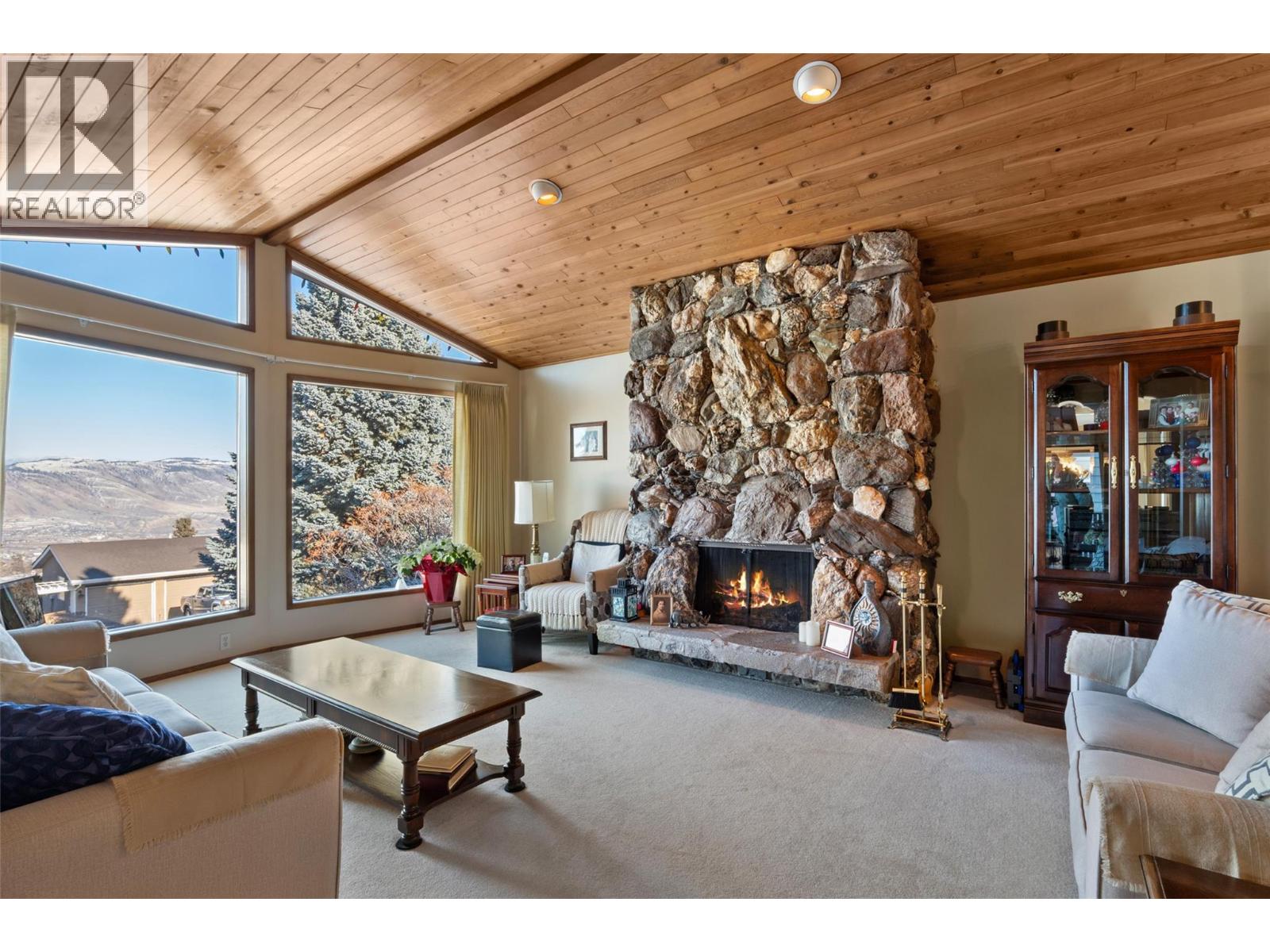 235 ROBSON Drive, Kamloops