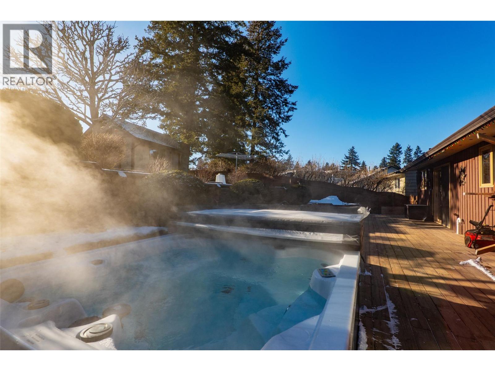 235 ROBSON Drive, Kamloops