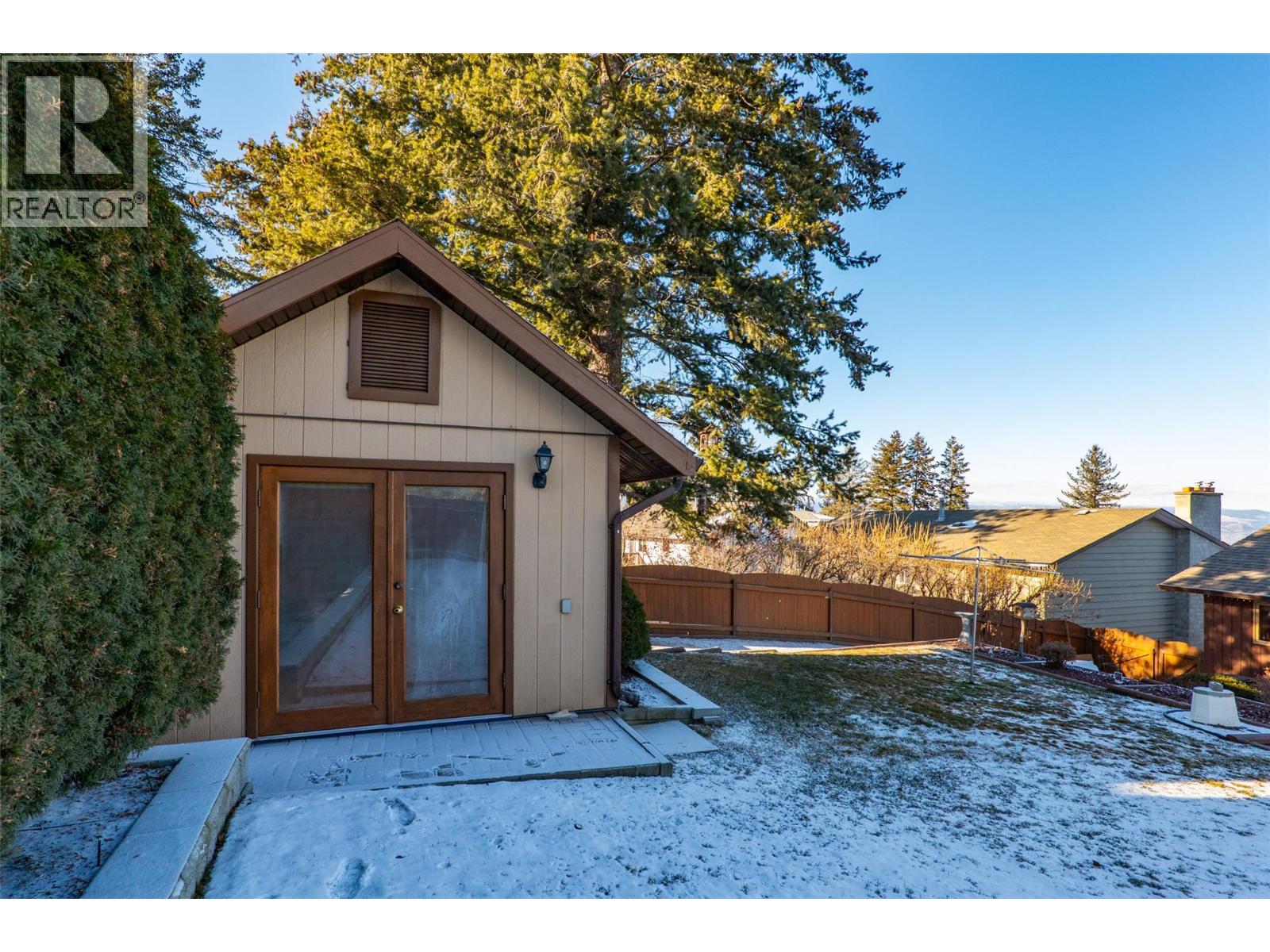 235 ROBSON Drive, Kamloops