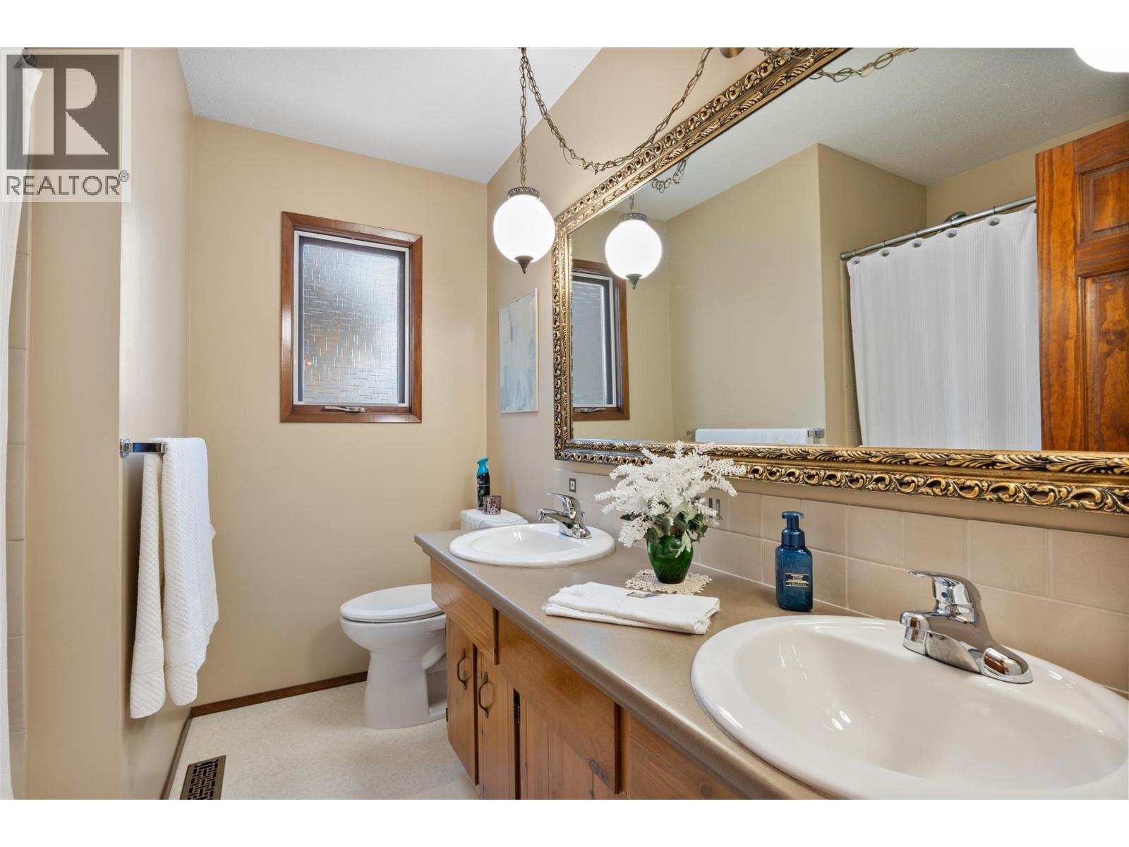 235 ROBSON Drive, Kamloops